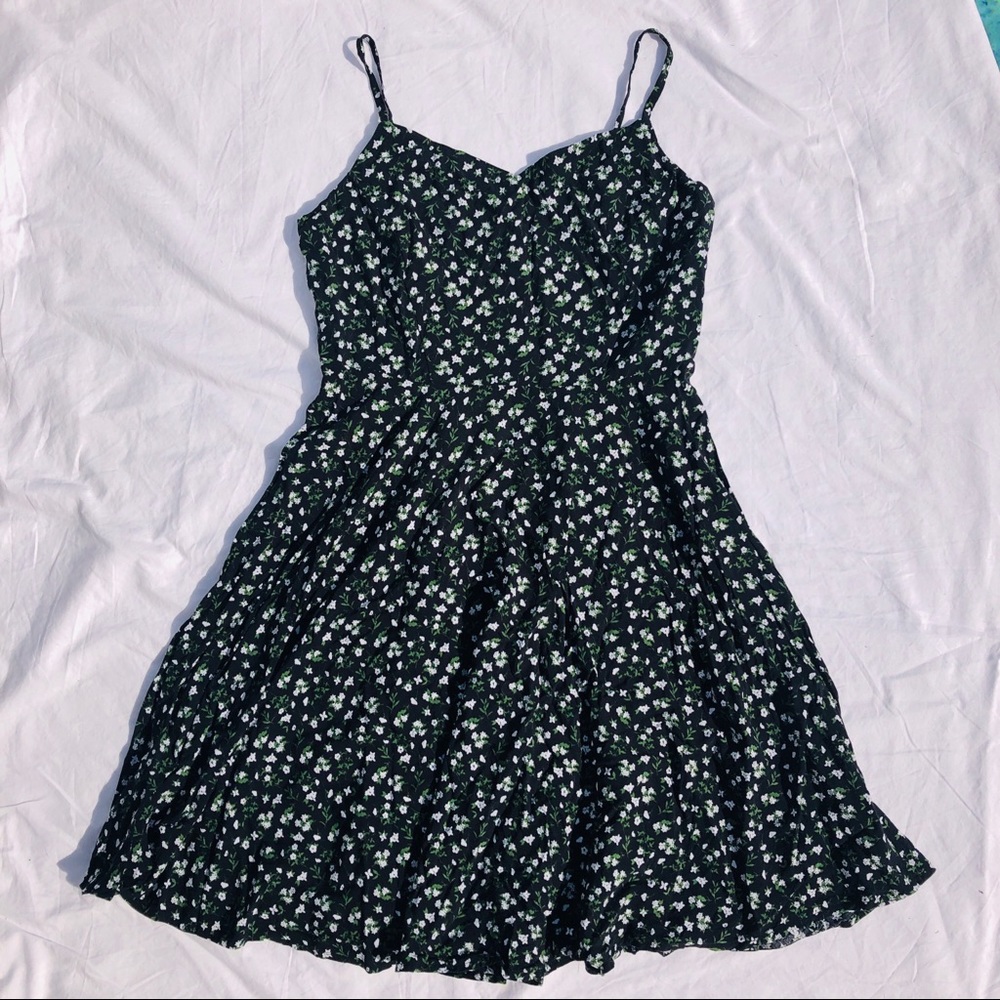 Old Navy Tank Top Triangle Sun Dress Black Floral